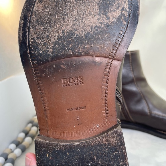 Hugo Boss Elegant Dark Brown Leather Men's Boots Size 9 - Picture 10 of 10